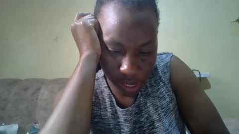 Snapshot of sweetdiva2012 chatting on 03/20/26, 05:12 sweetdiva2012 online show from 03/20/26, 05:12
