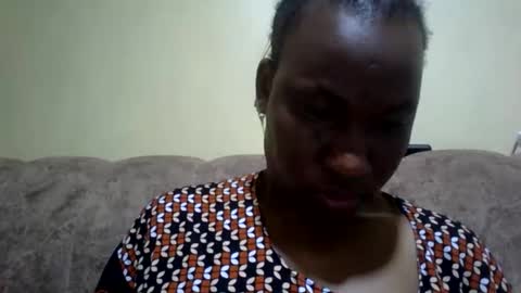 Snapshot of sweetdiva2012 chatting on 06/11/26, 03:37 sweetdiva2012 online show from 06/11/26, 03:37