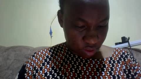 Snapshot of sweetdiva2012 chatting on 06/19/26, 03:44 sweetdiva2012 online show from 06/19/26, 03:44