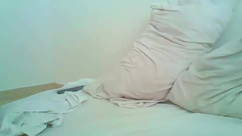 Snapshot of sweetdoll6 chatting on 05/01/26, 01:48 Sweet Doll online show from 05/01/26, 01:48