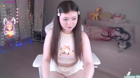 Snapshot of sweetdollyx_ chatting on 10/27/25, 08:24 sweetdollyx_ online show from 10/27/25, 08:24