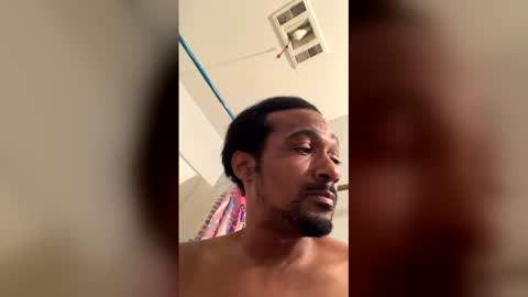 sweetdwillie2025 online show from 12/19/25, 09:49