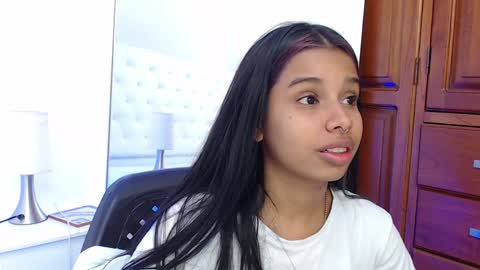 Snapshot of sweetebony_20 chatting on 01/24/25, 09:49 Gabriela online show from 01/24/25, 09:49