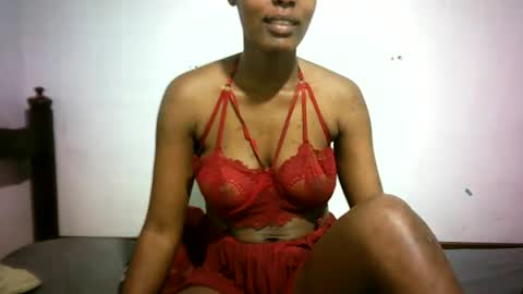 Snapshot of sweetebony_50 chatting on 07/09/26, 11:03 sweetebony_50 online show from 07/09/26, 11:03