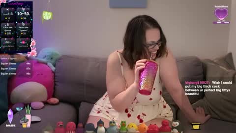 Snapshot of sweeteileen887 chatting on 01/11/25, 10:51 Eileen online show from 01/11/25, 10:51