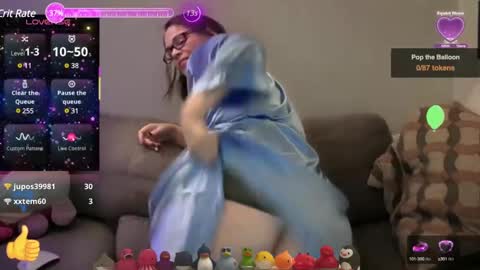 Snapshot of sweeteileen887 chatting on 03/06/25, 07:03 Eileen online show from 03/06/25, 07:03