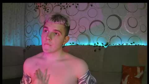 Snapshot of sweetescape4 chatting on 03/29/26, 07:36 Justin online show from 03/29/26, 07:36