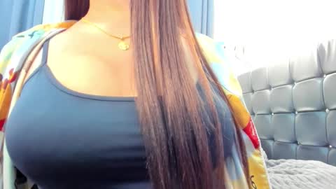 sweetest_one4 online show from 12/18/25, 04:57