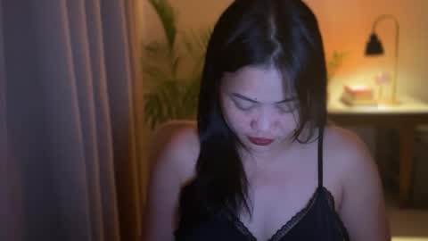 Snapshot of sweetestsmile_ chatting on 03/20/26, 05:18 Khaye online show from 03/20/26, 05:18