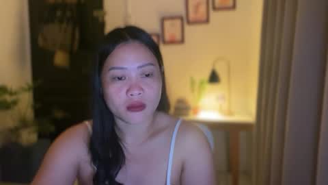 Snapshot of sweetestsmile_ chatting on 04/02/26, 02:20 Khaye online show from 04/02/26, 02:20