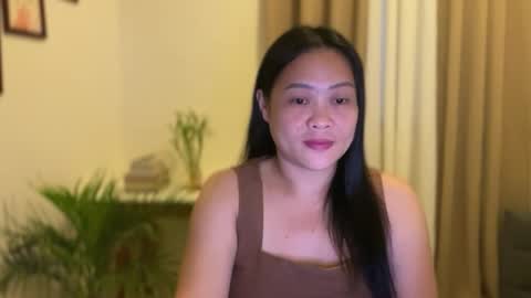 Snapshot of sweetestsmile_ chatting on 04/23/26, 01:46 Khaye online show from 04/23/26, 01:46