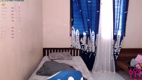 sweetkatniss online show from 02/11/25, 06:19