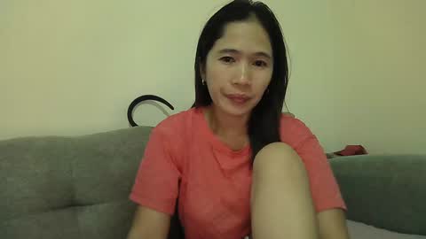 Snapshot of sweetfilipinawet chatting on 12/19/24, 02:35 Stacy online show from 12/19/24, 02:35
