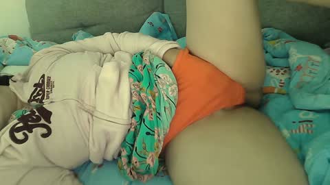 Snapshot of sweetfilipinawet chatting on 01/15/25, 08:58 Stacy online show from 01/15/25, 08:58