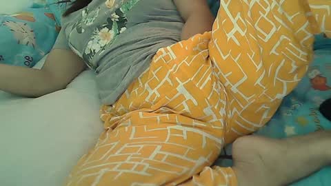 Snapshot of sweetfilipinawet chatting on 01/31/25, 05:51 Stacy online show from 01/31/25, 05:51