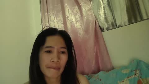 Snapshot of sweetfilipinawet chatting on 02/01/25, 04:44 Stacy online show from 02/01/25, 04:44