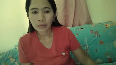 Snapshot of sweetfilipinawet chatting on 03/07/25, 04:44 Stacy online show from 03/07/25, 04:44