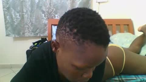 Snapshot of sweetgal2025 chatting on 12/13/25, 09:53 EUNICE online show from 12/13/25, 09:53