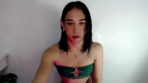 Snapshot of sweetgirl_acxx chatting on 05/17/26, 04:54 Just call me AC online show from 05/17/26, 04:54