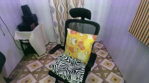 IM YOUR GRACE online show from 12/11/24, 09:55