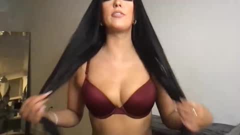 Snapshot of sweetgraciexo chatting on 11/09/25, 03:05 Gracie online show from 11/09/25, 03:05