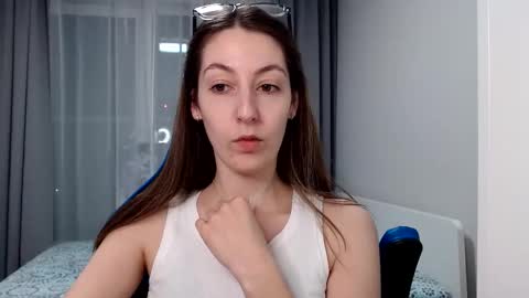 Emma  online show from 01/29/25, 12:22