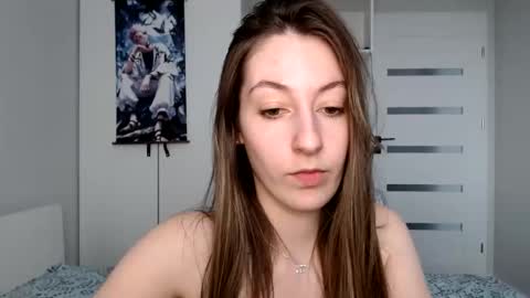 Snapshot of sweetheart_77 chatting on 03/12/25, 10:59 Emma online show from 03/12/25, 10:59