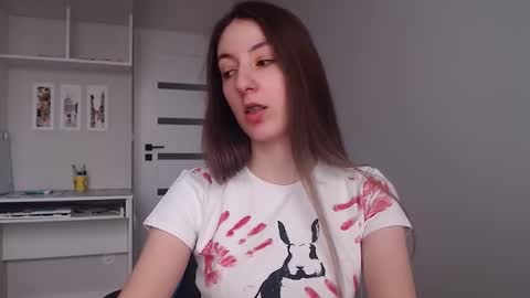 Snapshot of sweetheart_77 chatting on 02/07/26, 10:08 Emma online show from 02/07/26, 10:08