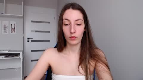 Emma  online show from 05/31/26, 09:38
