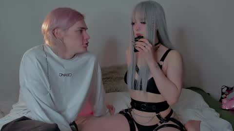 Snapshot of sweethearts_friends chatting on 02/23/26, 09:12 sweethearts_friends online show from 02/23/26, 09:12