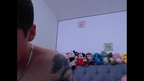 Snapshot of sweethoney22_ chatting on 02/04/25, 11:27 Sabrina y Eliot online show from 02/04/25, 11:27