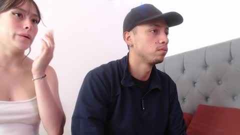 Snapshot of sweethoney22_ chatting on 09/14/25, 12:15 Sabrina y Eliot online show from 09/14/25, 12:15