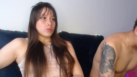 Snapshot of sweethoney22_ chatting on 03/29/26, 02:17 Sabrina y Eliot online show from 03/29/26, 02:17