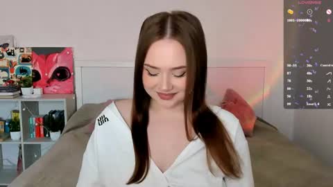 Snapshot of sweetie_candy_ chatting on 06/26/26, 01:59 Hannah online show from 06/26/26, 01:59