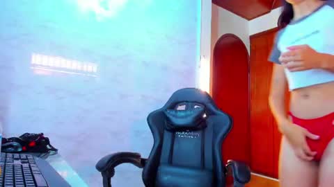 Snapshot of sweetie_foxx1 chatting on 08/06/26, 11:56 FOXXY online show from 08/06/26, 11:56