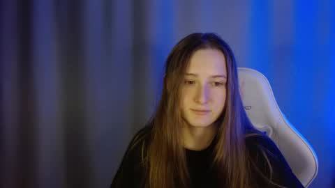 Annie online show from 11/01/25, 09:39