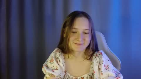 Annie online show from 11/28/25, 07:49