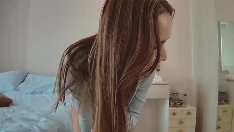 Snapshot of sweetie_natasha chatting on 02/14/25, 05:19 Sweetie Natasha online show from 02/14/25, 05:19