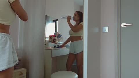 Snapshot of sweetie_natasha chatting on 02/21/25, 01:55 Sweetie Natasha online show from 02/21/25, 01:55