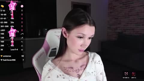 Snapshot of sweetiebones chatting on 12/12/24, 03:16 bratty gf online show from 12/12/24, 03:16