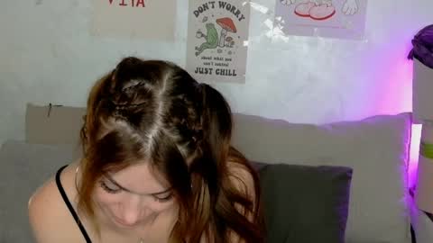 Snapshot of sweetiedarlingxoxox chatting on 05/02/26, 12:32 Daddy Babby Girl online show from 05/02/26, 12:32