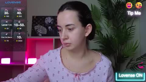 Snapshot of sweetiekendl chatting on 02/11/26, 12:04 Kendl online show from 02/11/26, 12:04