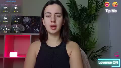 Snapshot of sweetiekendl chatting on 02/17/26, 10:27 Kendl online show from 02/17/26, 10:27