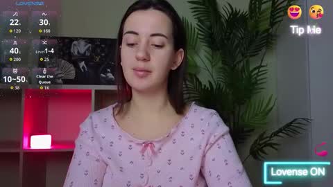 Snapshot of sweetiekendl chatting on 02/19/26, 10:28 Kendl online show from 02/19/26, 10:28