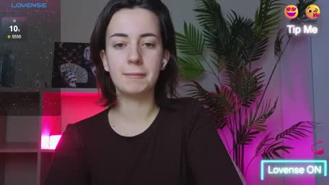 Snapshot of sweetiekendl chatting on 04/09/26, 04:01 Kendl online show from 04/09/26, 04:01