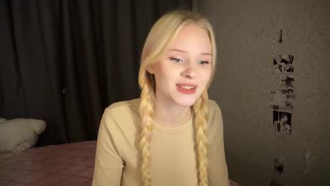 Snapshot of sweetielis chatting on 01/04/25, 04:12 sweetie Lisa3 online show from 01/04/25, 04:12