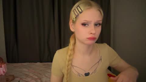 Snapshot of sweetielis chatting on 01/16/25, 05:23 sweetie Lisa3 online show from 01/16/25, 05:23