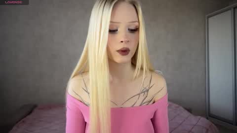 Snapshot of sweetielis chatting on 03/09/25, 01:15 sweetie Lisa3 online show from 03/09/25, 01:15