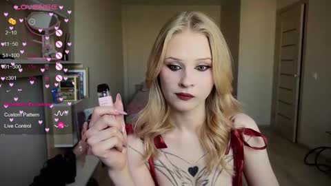 Snapshot of sweetielis chatting on 09/10/25, 02:50 sweetie Lisa3 online show from 09/10/25, 02:50