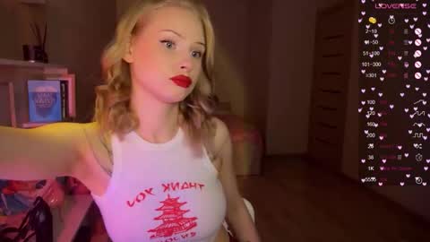 Snapshot of sweetielis chatting on 10/19/25, 03:51 sweetie Lisa3 online show from 10/19/25, 03:51